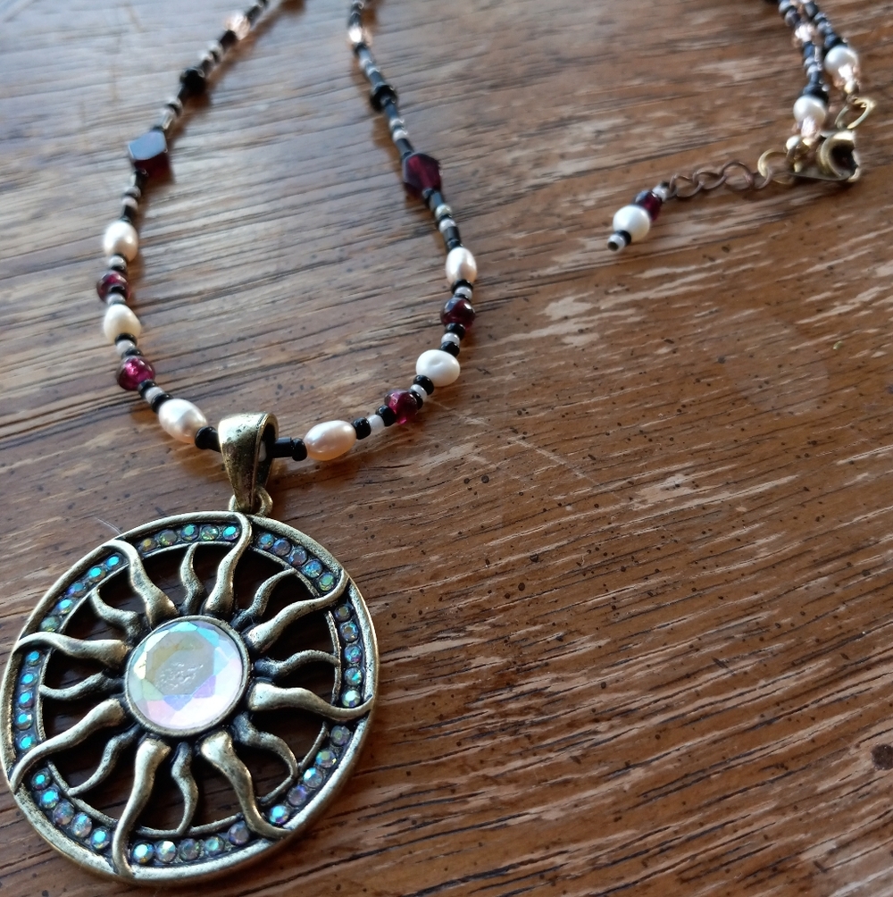 Handmade Crystal Beaded Necklace!!! - Picture 2 of 9